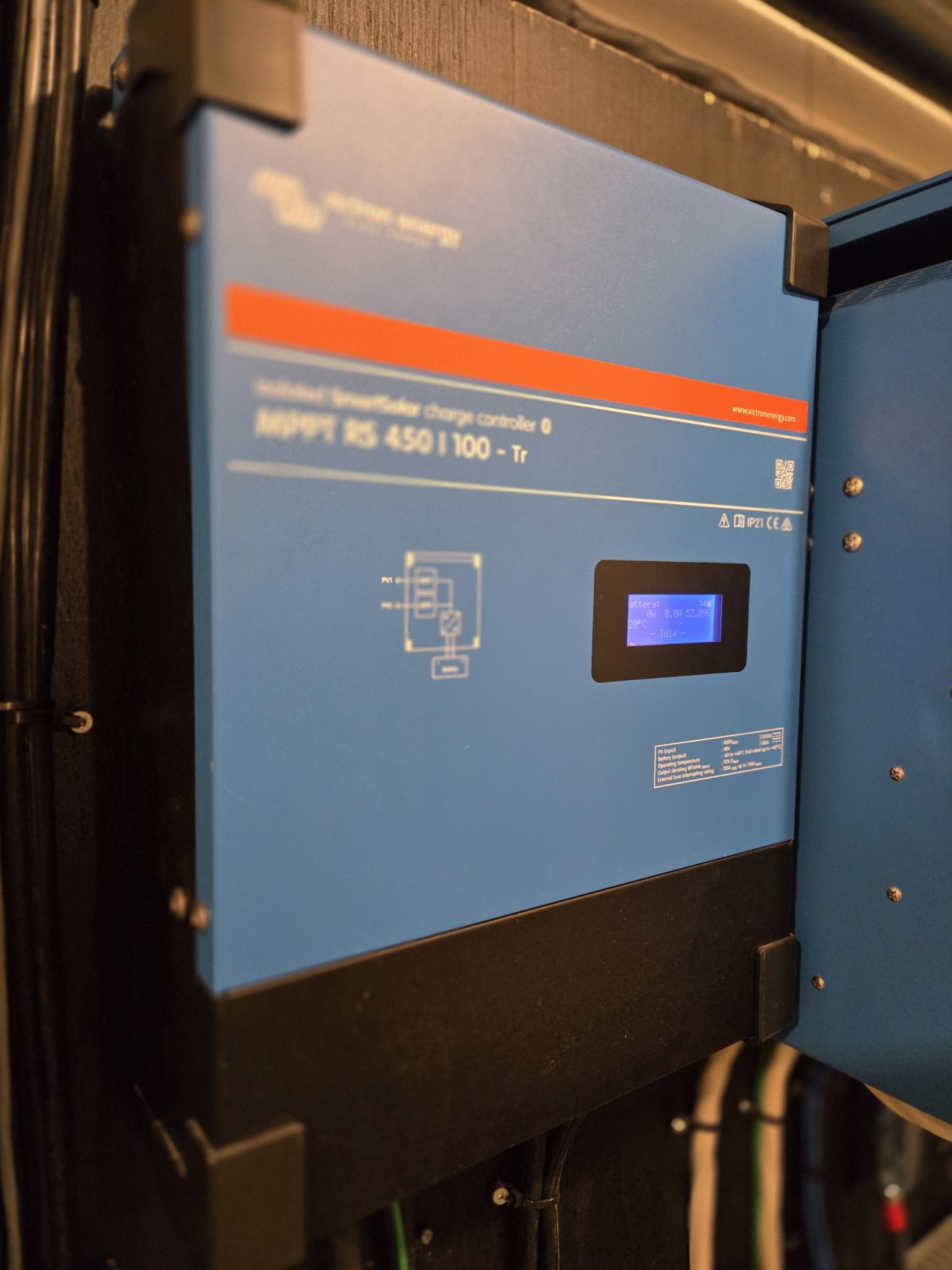 Victron SmartSolar RS450/100