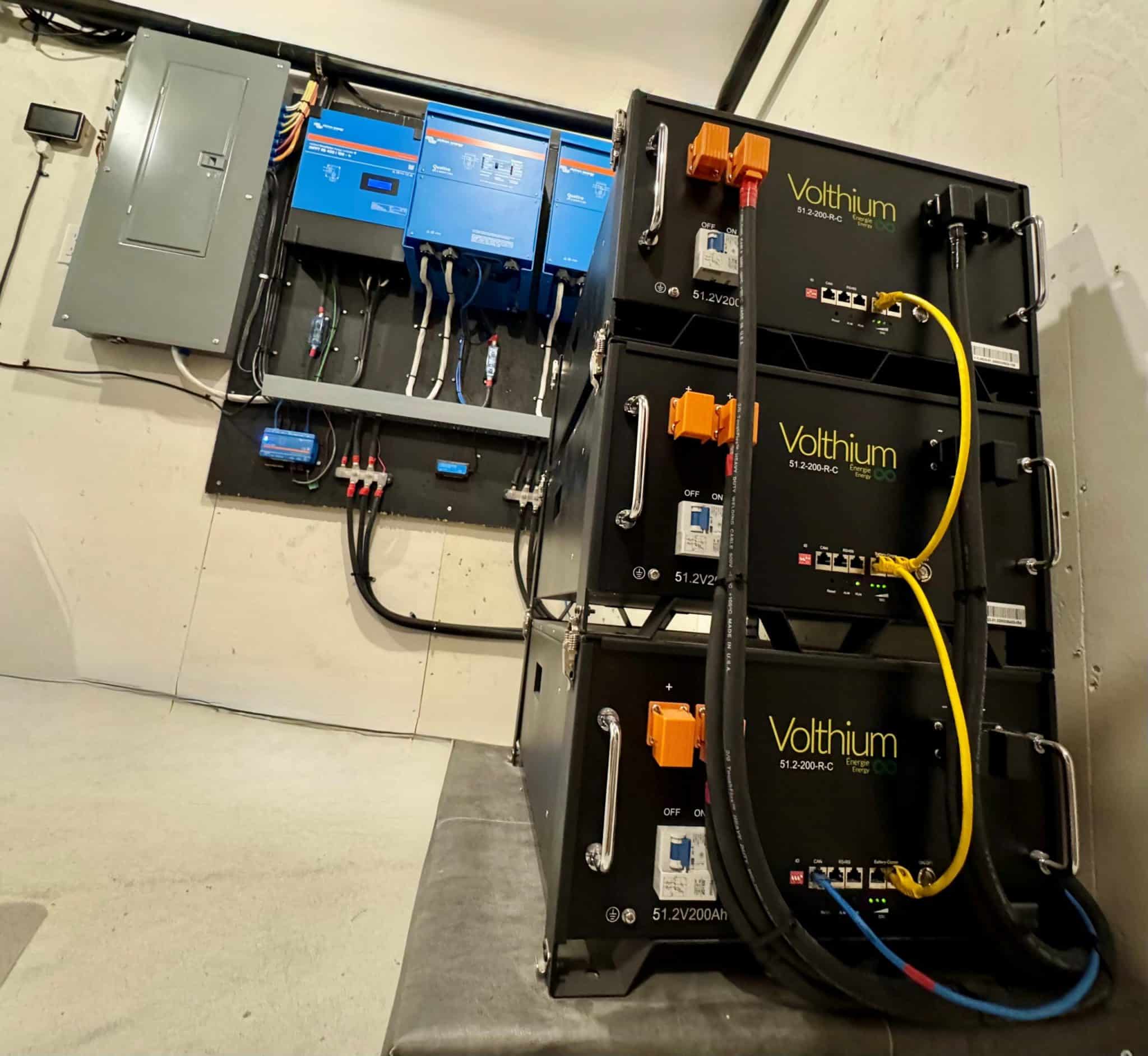 Vue d'ensemble : MPPT, onduleurs, batteries dans le cœur technique