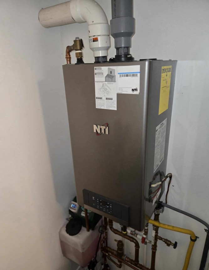 Chaudière Combi NTI 90 000 BTU